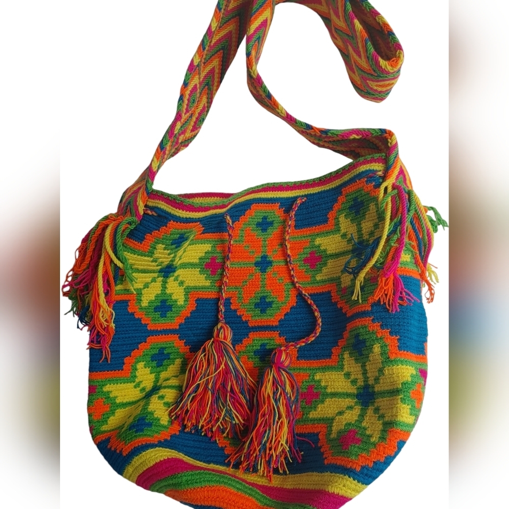 Handwoven Mochila Bucket Bag-A-Line Wayuu Love